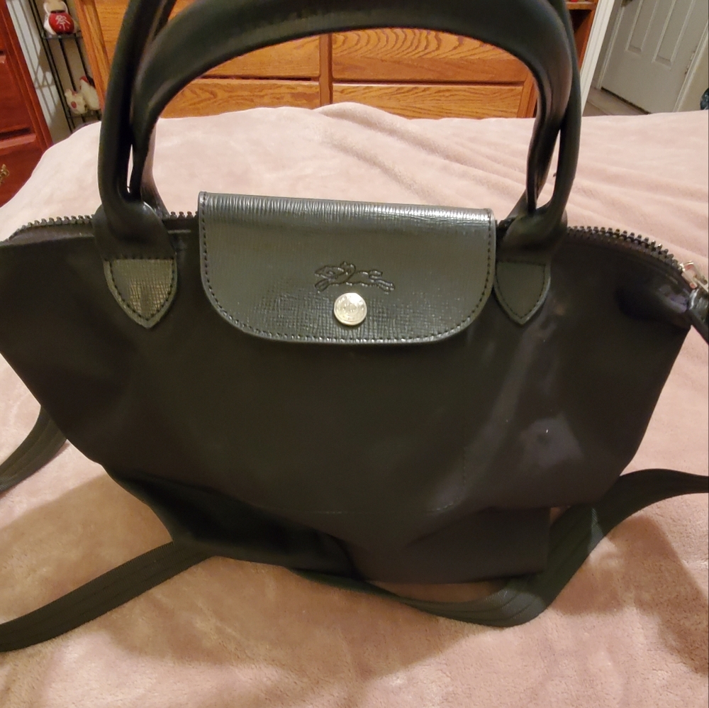 Quality crossbody